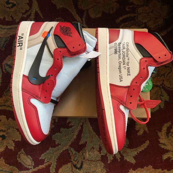 Off White Jordan Retro 1 High Chicago - Picture 4 of 7